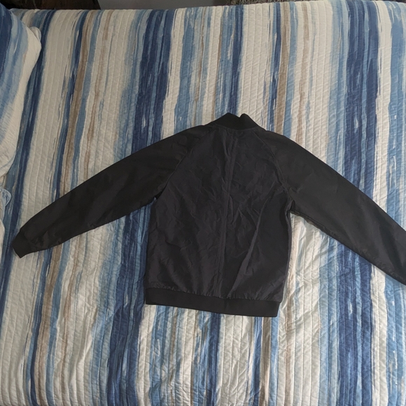 Nike Black Windbreaker Jacket Sleek Athletic Design - Picture 4 of 5